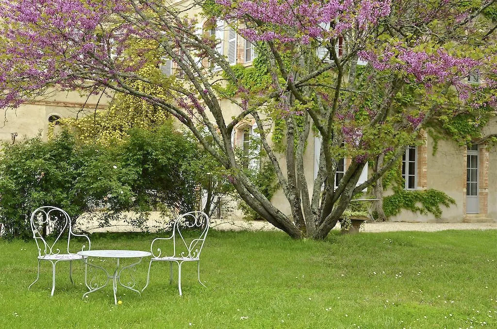 **** Couette-café Bed and Breakfast Chateau De Degres à Gragnague France